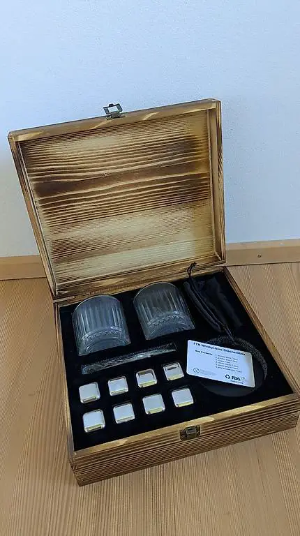 Geschenkset Whisky Gläser Kühlsteine