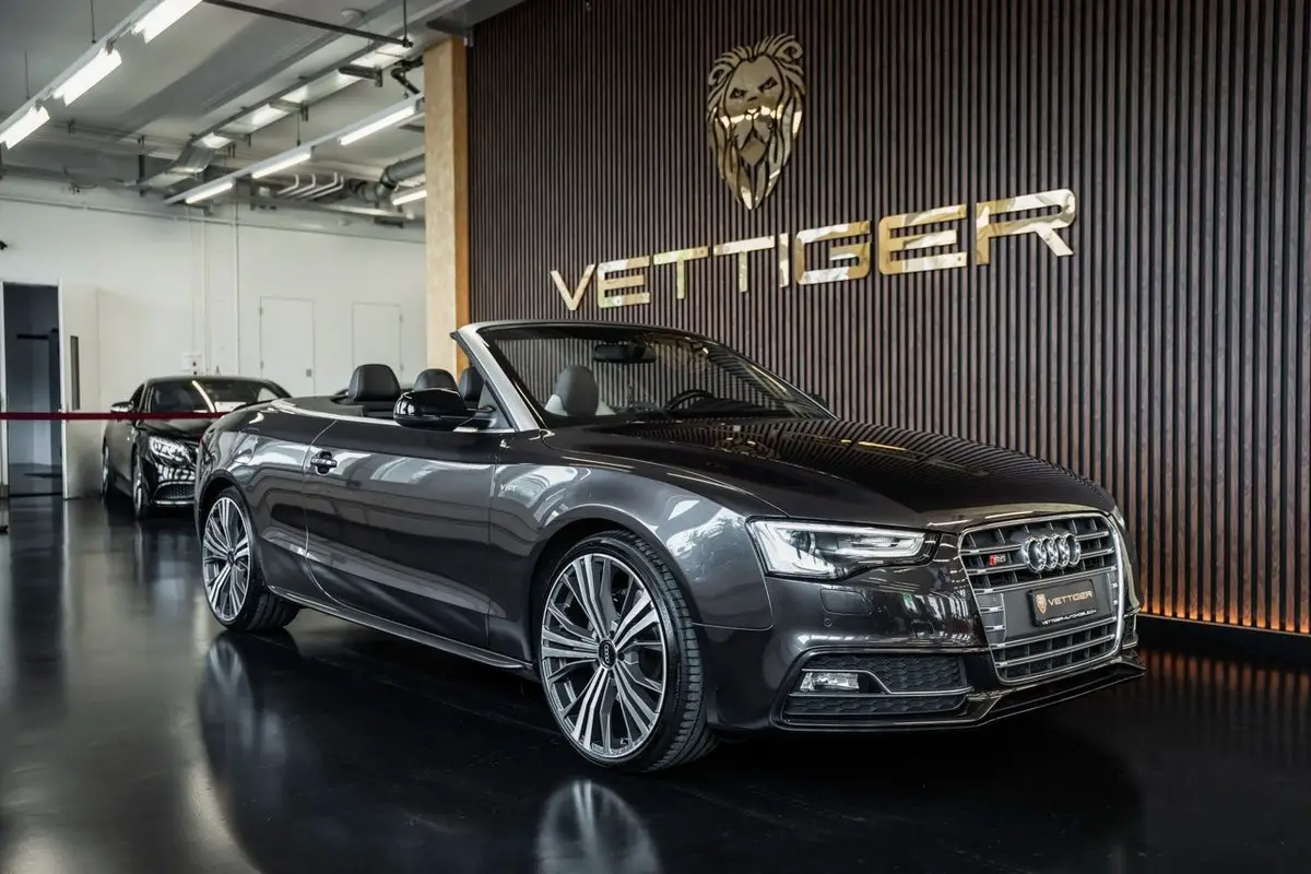 AUDI S5 Cabrio 3.0 TFSI quattro S-tronic