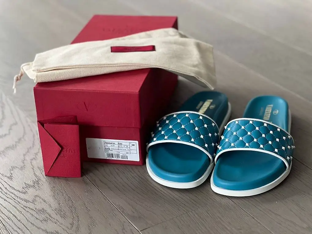 Neue originale Valentino Caravani Leder Sandale, 38