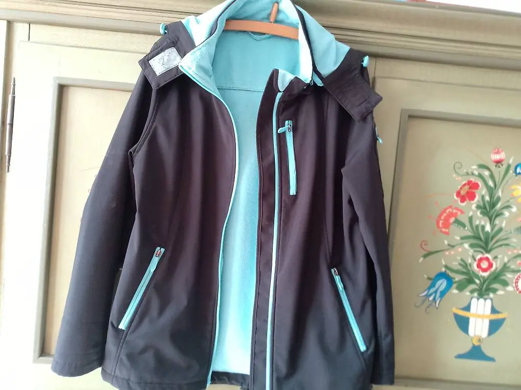 Schwarze Jacke Gr 42
