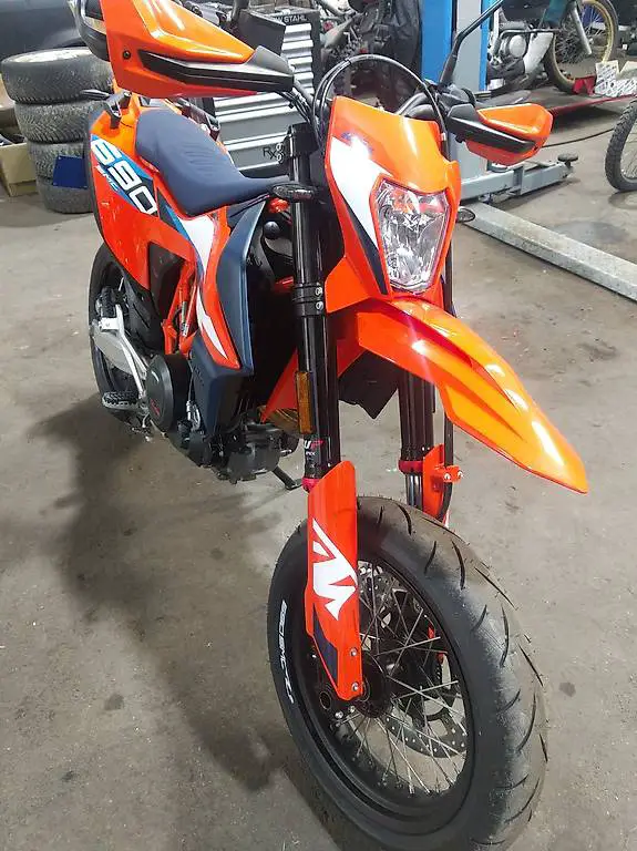 Ktm 690 smc-r