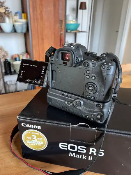 Canon EOS R6 Body inkl OVP, Schlaufe