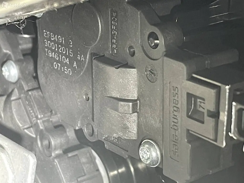  30012015 Stellmotor BMW F33 428i Cabrio 2015