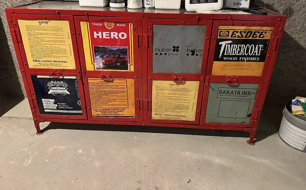 Retro Kommode Kare Design