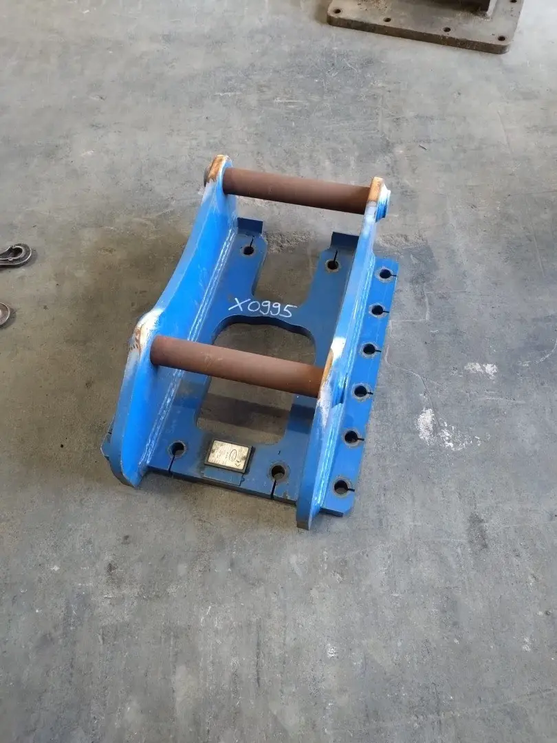 Div. Adapterplatten für Hydraulikbagger