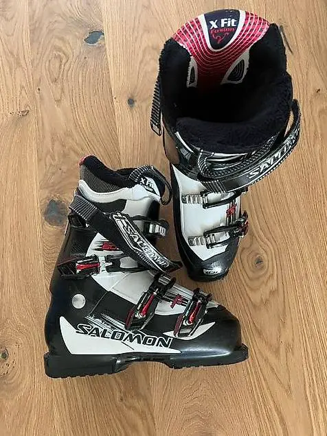 Skischuhe Salomon Grösse 26
