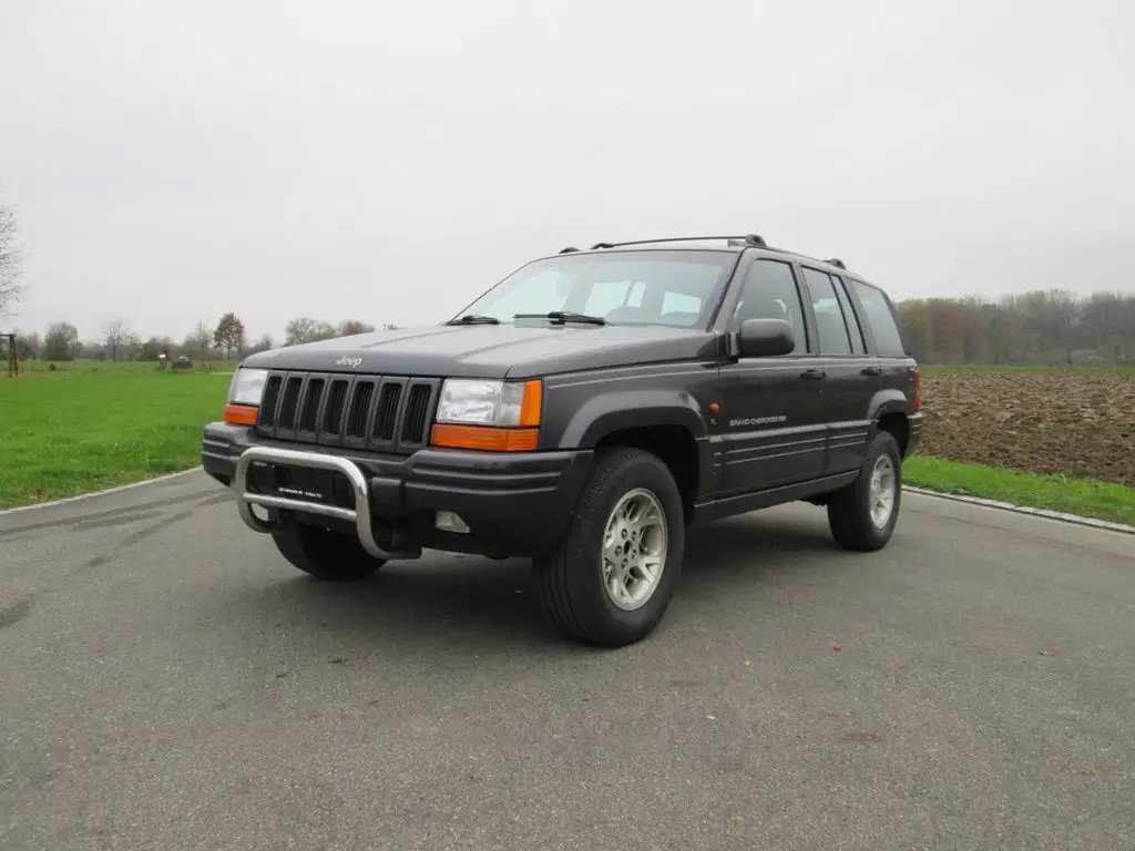 jeep 5.2 lt.