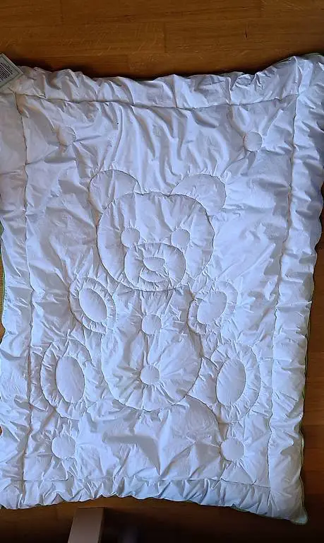 Bettdecke und Kissen für Kinder