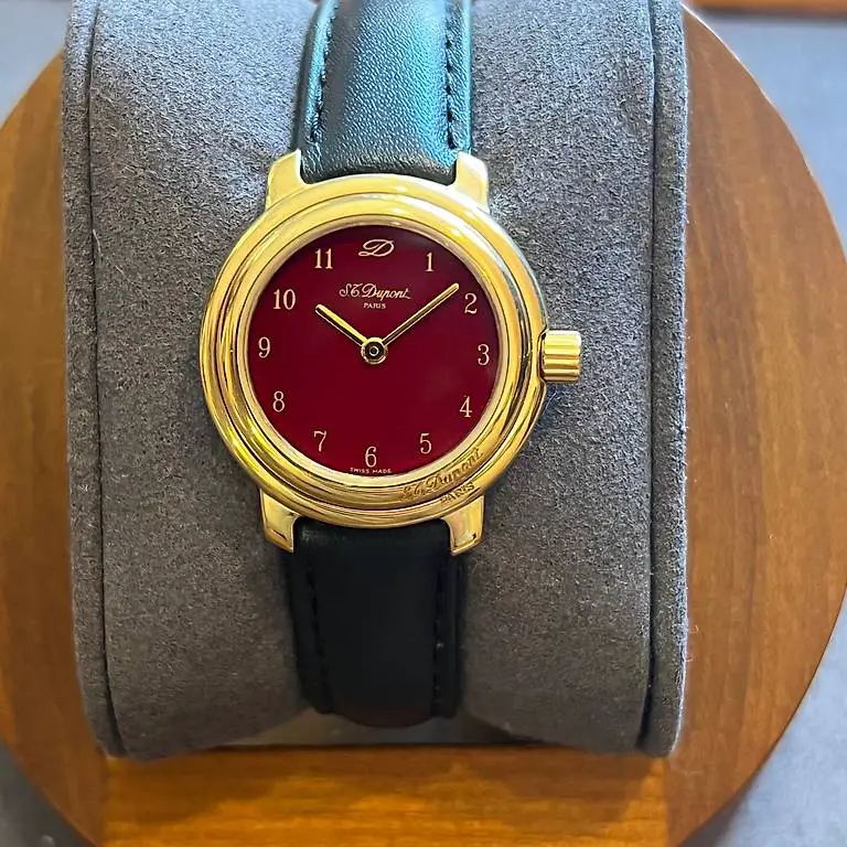 S.T Dupont Red Dial Quartz 193