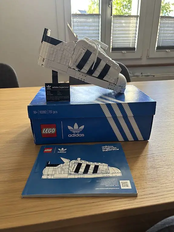 Lego Adidas Schuh