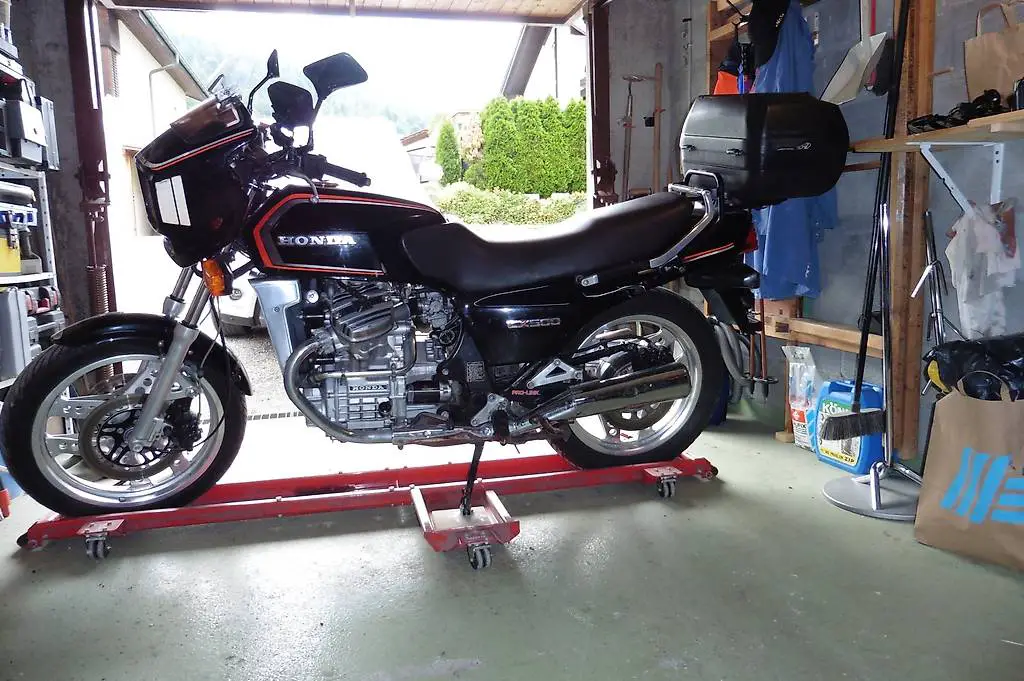 Honda CX 500 E Sports (Güllepumpe)