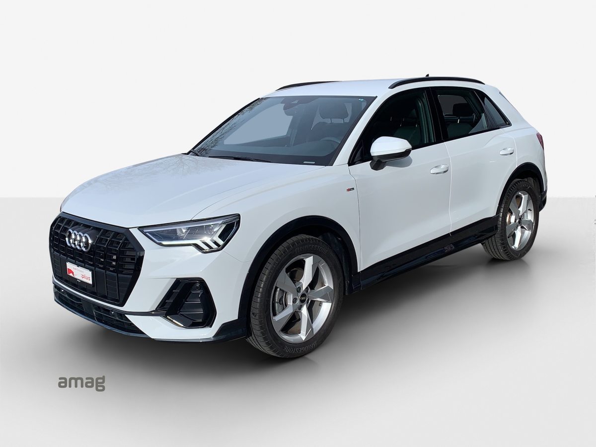 AUDI Q3 35 TFSI S line Attraction