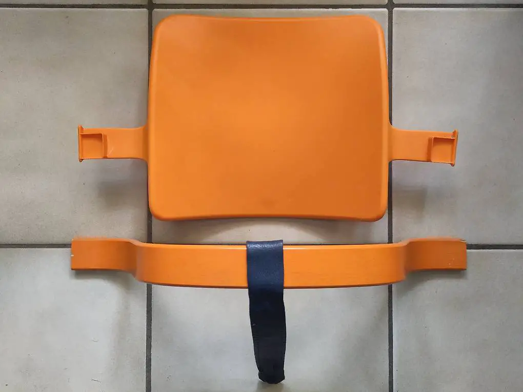 Stokke Baby Set mit Holzbügel zum Tripp Trapp (orange)