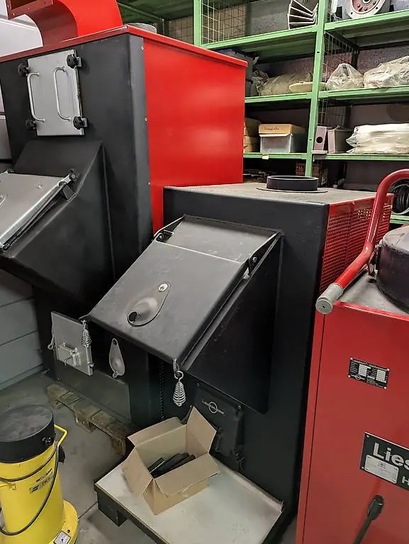 Warmluft-Heizofen RECORD-Perfect - Holzbefeuert