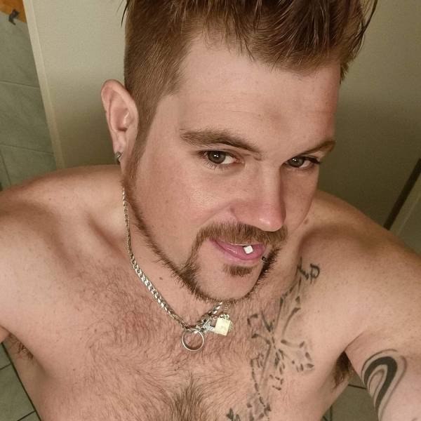 Jeune homme a la recherche d"un amour