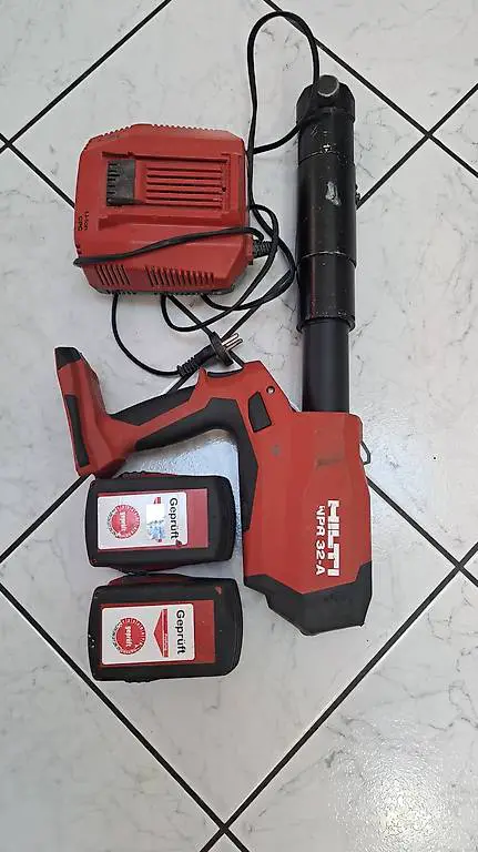 Hilti Akku Rohrpress Maschine NPR32 A