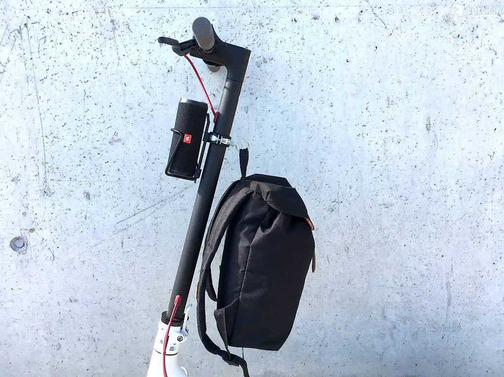 NEUSchweizer Design - Multifunktionaler E-Scooter Halter