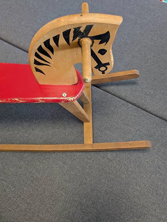 Cavallo a dondolo vintage