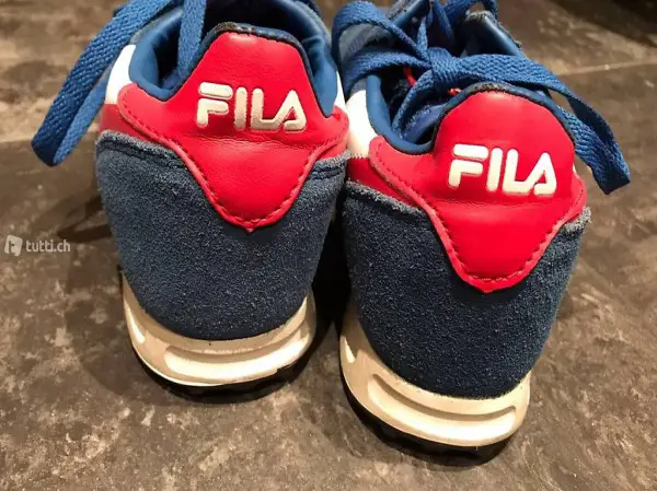 Kinder - FILA-Turnschuhe - Grösse 33