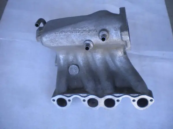 VW Golf MK1 GTI , collecteur d"admission d"occasion