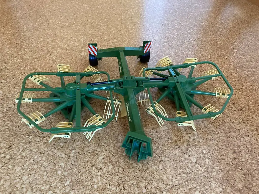 Bruderer Spielzeug Krone Schwader