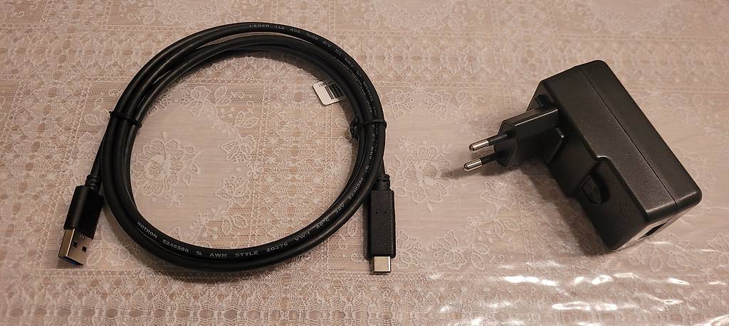 Ladekabel mit Netzteil USB? C