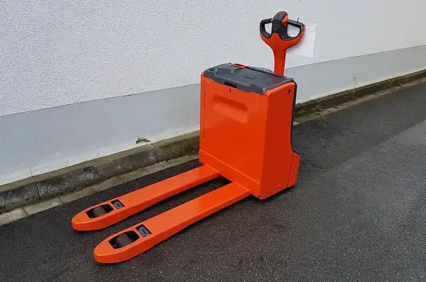  Linde T16/Gabelhubwagen/6165