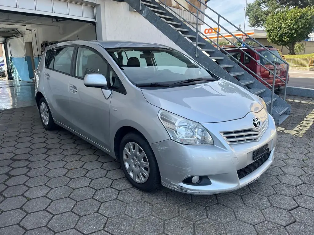 toyota verso 1.8 vvt-i terra mid 7p