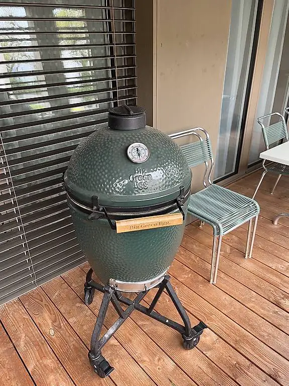 Big Green Egg L mit Zubehör