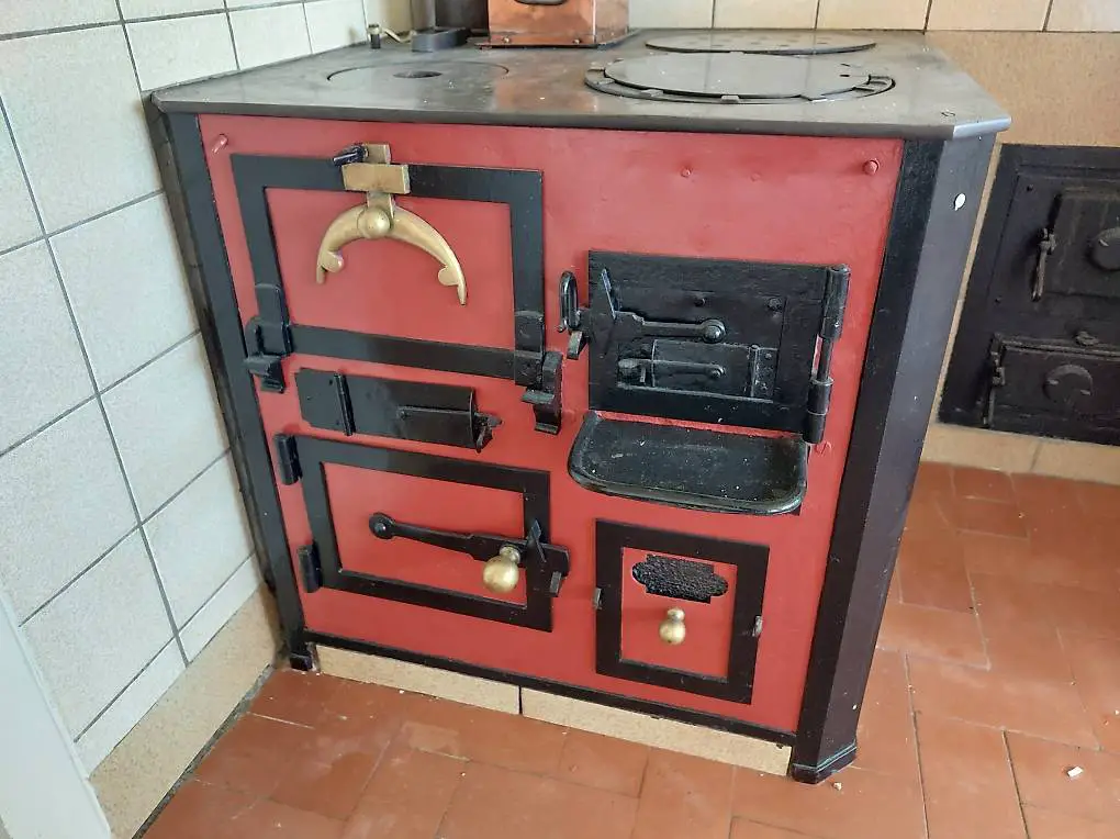 Alter Holzkochherd