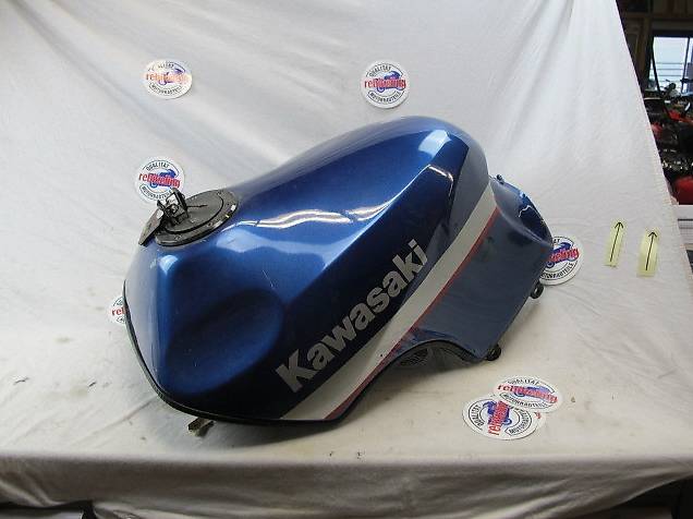 Kawasaki GPZ 1000 RX Benzintank blau