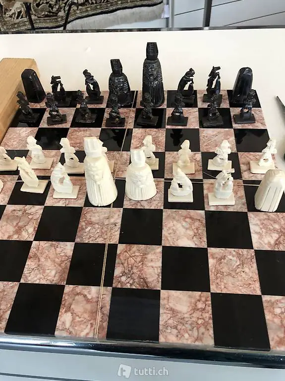 Schachbrett Marmor (Figuren gratis )