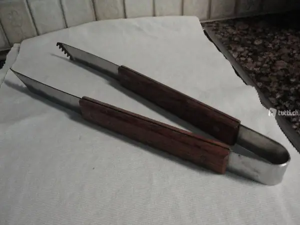  Grillzange gross mit Holzgriff