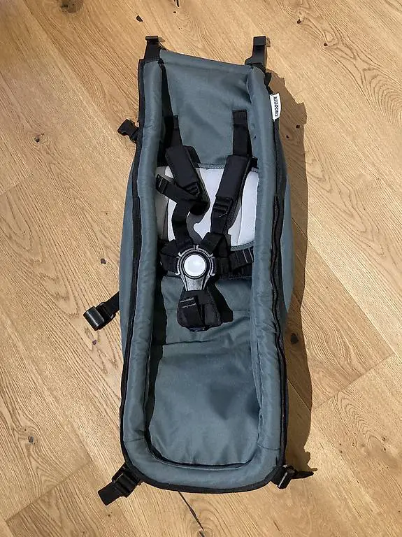 Babysitz Veloanhänger