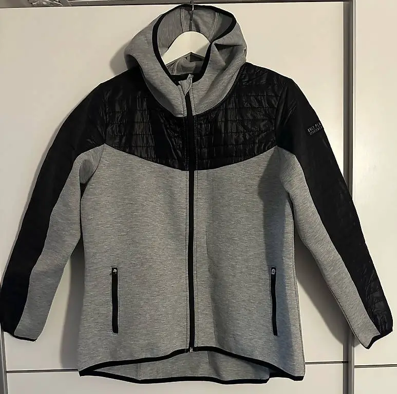 NEUWERTIGOnlyplay Sportswear JACKE. Gr. 42