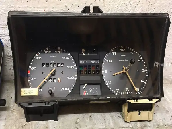 vw golf 2 Armaturen 2 Stück (siehe Bilder)