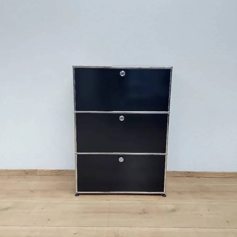 USM Haller Regal 1x3 Graphitschwarz