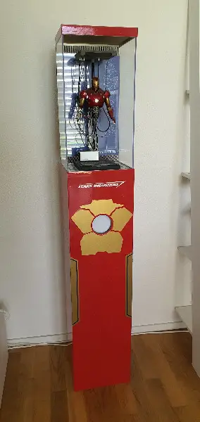 Mark III (Construction Version) - Iron Man inkl. Vitrine