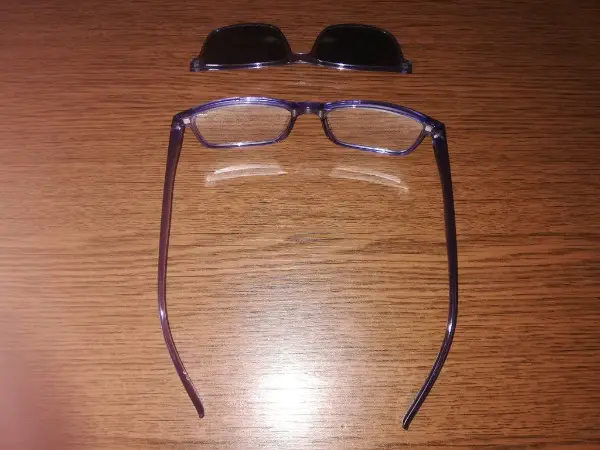 2-in-1 Lesebrille mit getöntem Magnet Sonnenclip