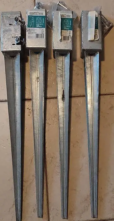 Einschlagbodenhülsen