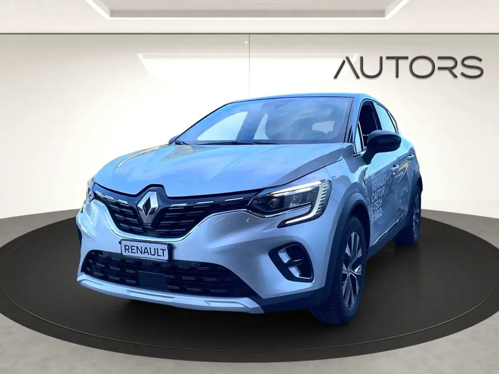 RENAULT Captur 1.6 E-Tech techno