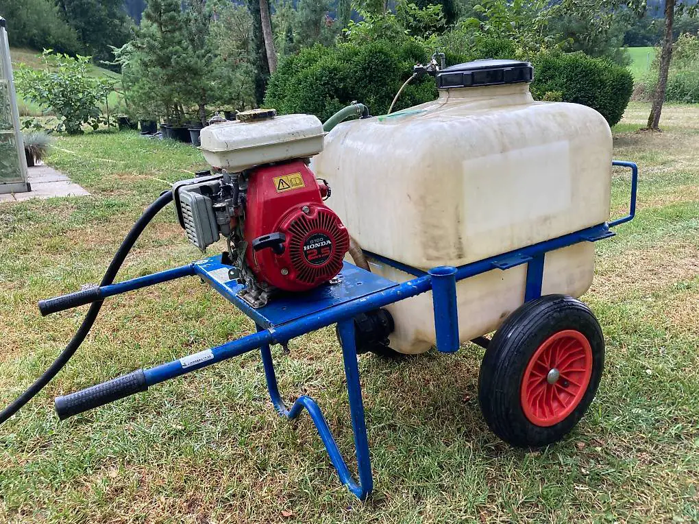 Motorkarrenspritze Birchmeier