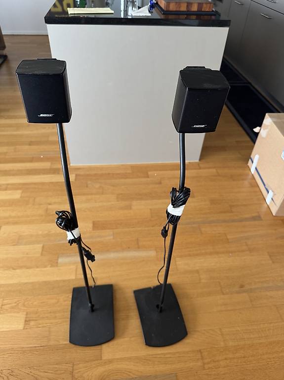Bose Surround Speakers + Ständer