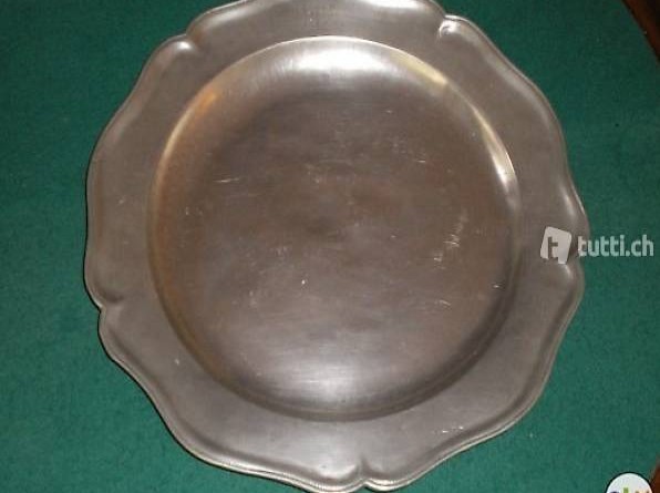Plateau en étain ancien HJH 1785