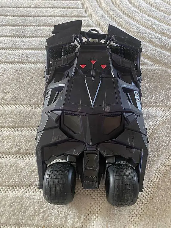 Batman Dark Knight Batmobile Tumbler DC ohne Batman 2005