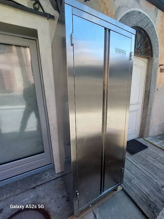 Armoire en inox