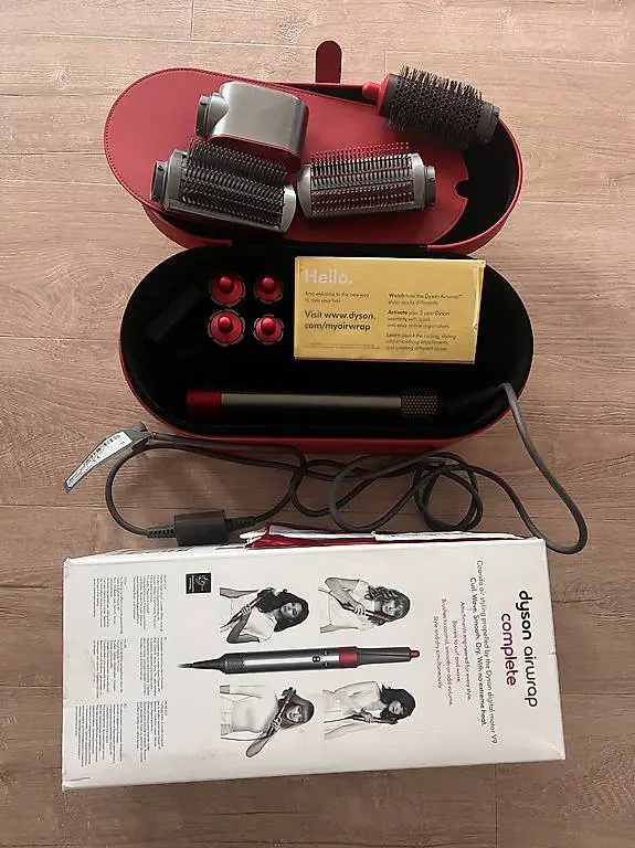 Dyson airwrap complete
