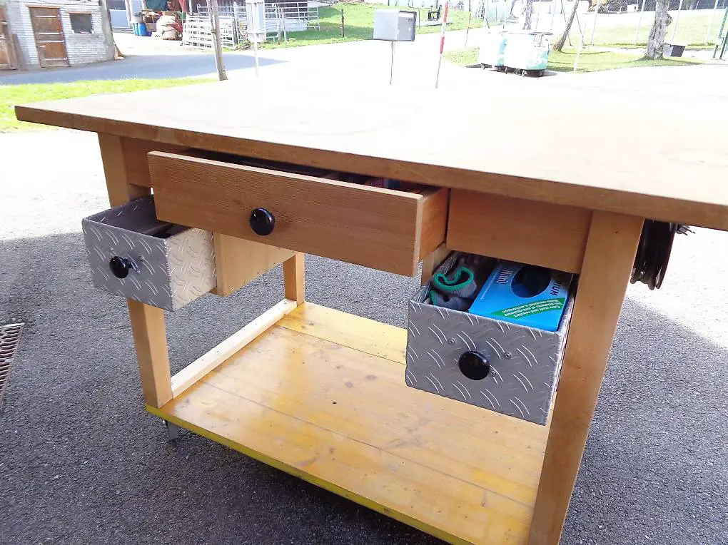 Werkbank / Tisch
