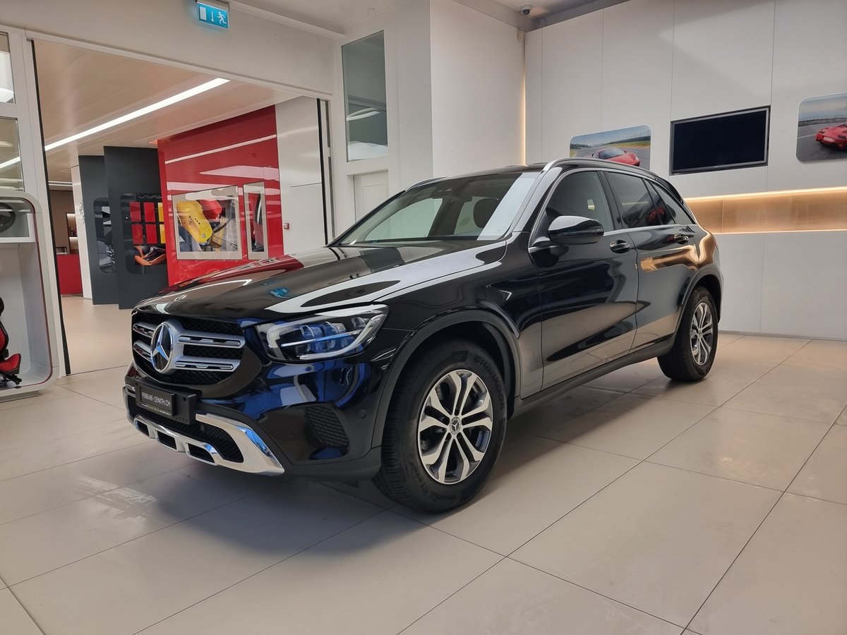 mercedes-benz glc 300 d amg line 4matic 9g-tronic