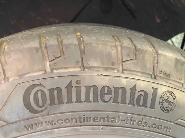 4 pneumatici Continental 205/65/R16 C estive